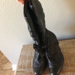 Kenzie black leather slouchy boots